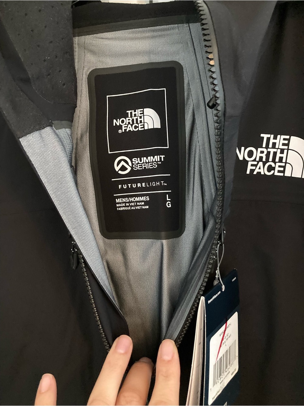 The North Face Men’s Black Waterproof Hooded L5 Jacket/Raincoat - Picture 2 of 5